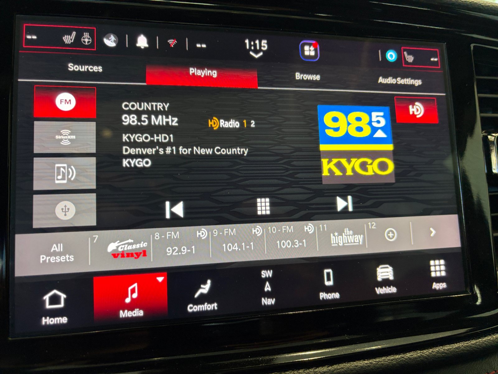 Used 2023 Dodge Durango GT AWD/4WD image 23