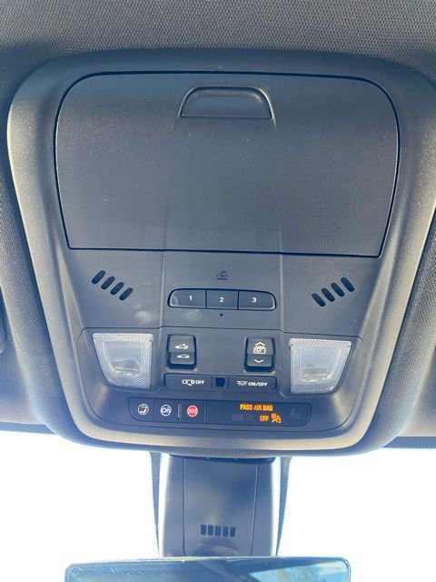 Used 2022 Chevrolet Blazer RS w/ Driver Confidence II Package image 18