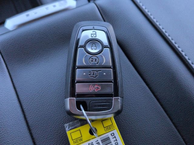 New 2026 Ford Expedition Platinum w/ Stealth Appearance Package AWD/4WD image 29