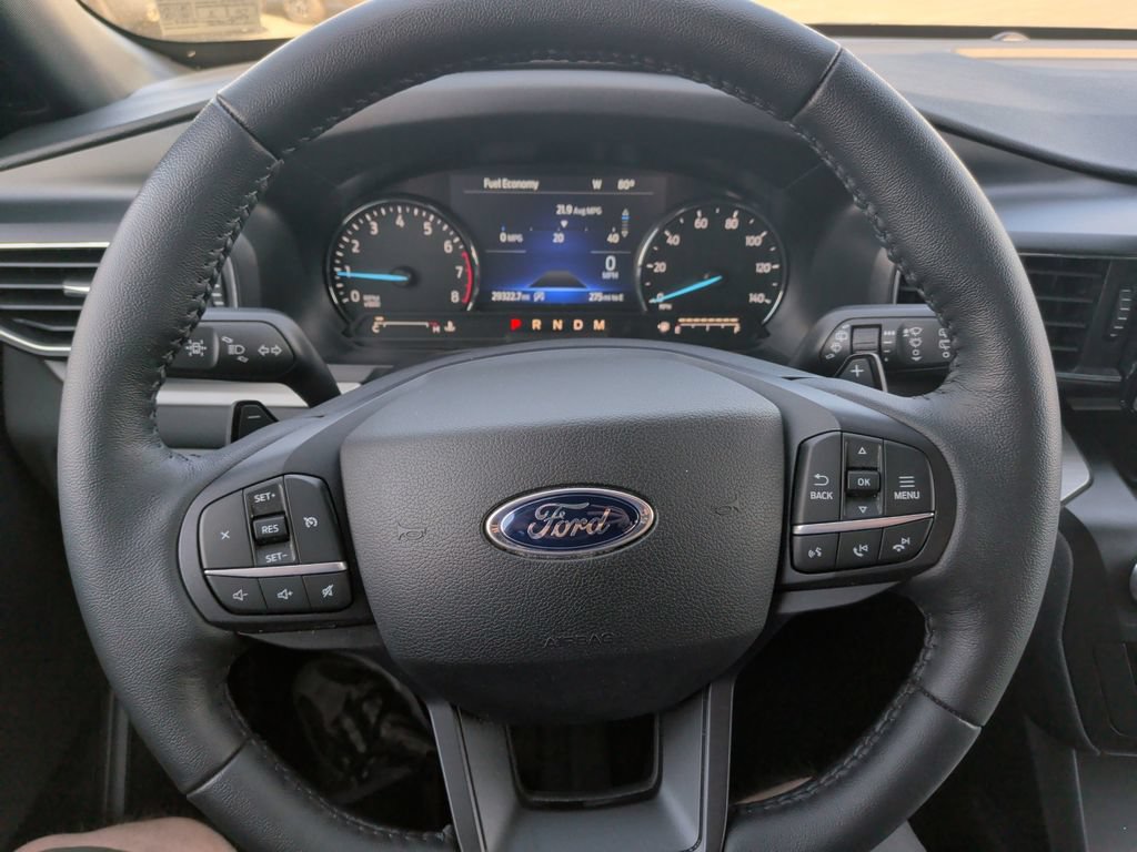 Certified 2020 Ford Explorer XLT w/ Equipment Group 202A AWD/4WD image 25