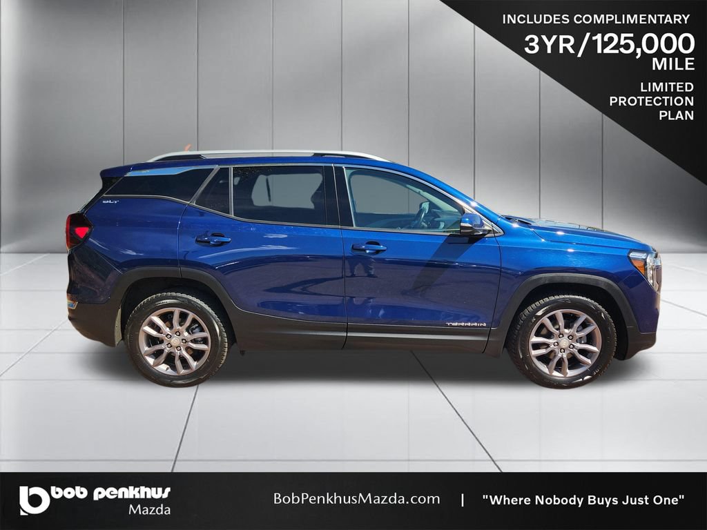 Used 2022 GMC Terrain SLT w/ Infotainment Package II AWD/4WD image 24