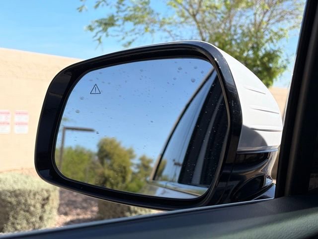 Used 2025 Kia Sorento EX image 22