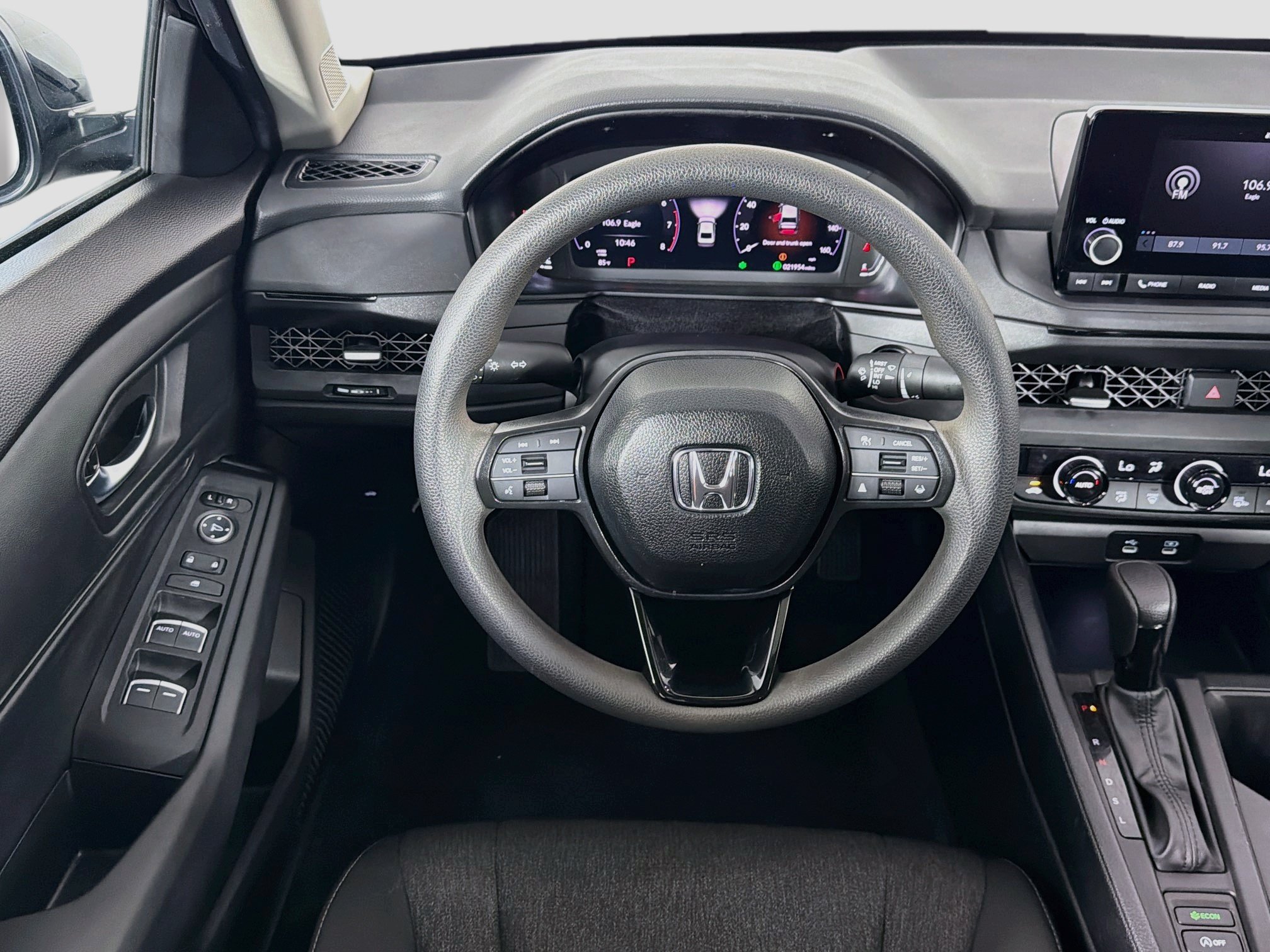 Used 2025 Honda Accord SE image 18