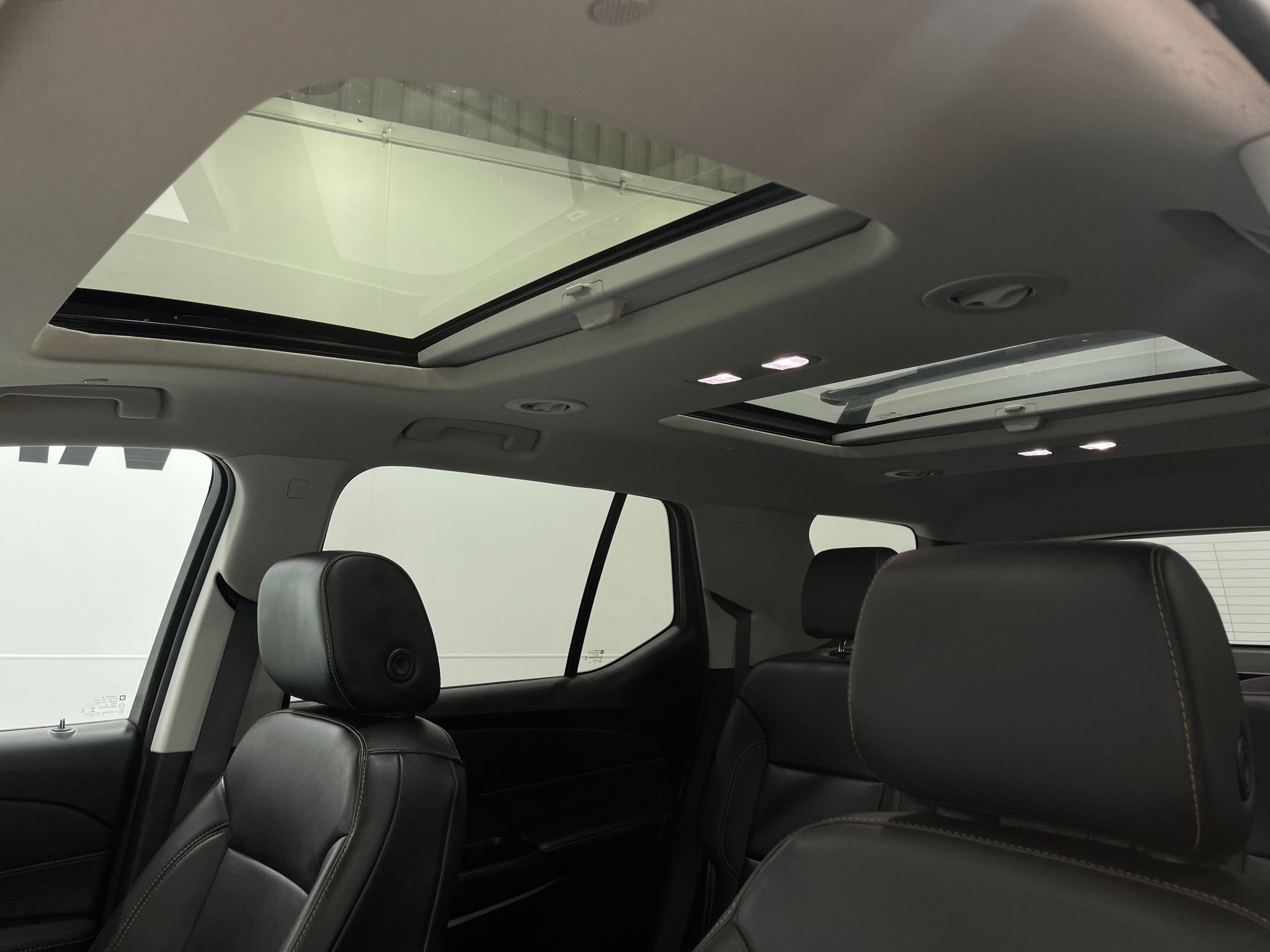 Used 2019 Chevrolet Traverse RS AWD/4WD image 12