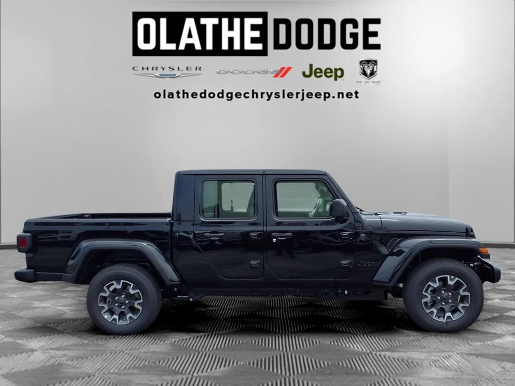 New 2026 Jeep Gladiator Sport AWD/4WD image 26