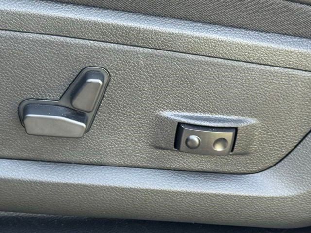 New 2026 RAM 2500 Laramie AWD/4WD image 12