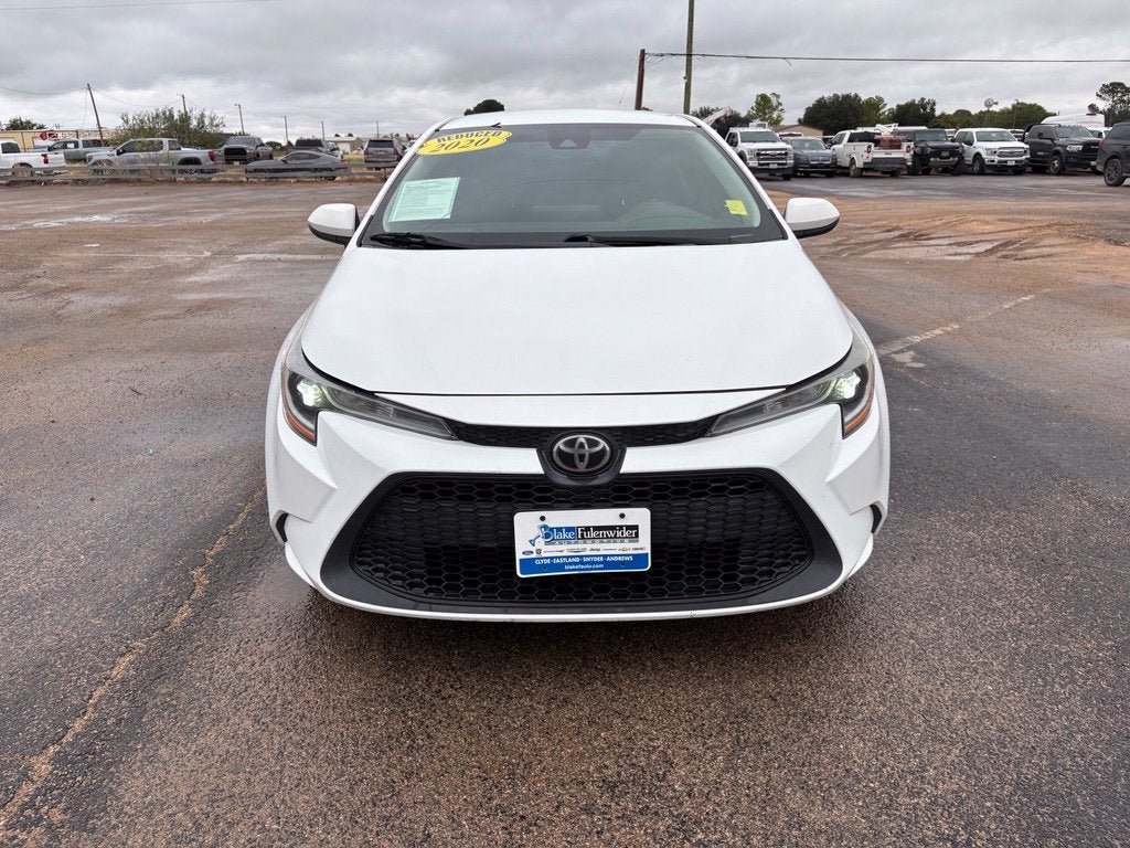Used 2024 Toyota Corolla LE FWD image 2