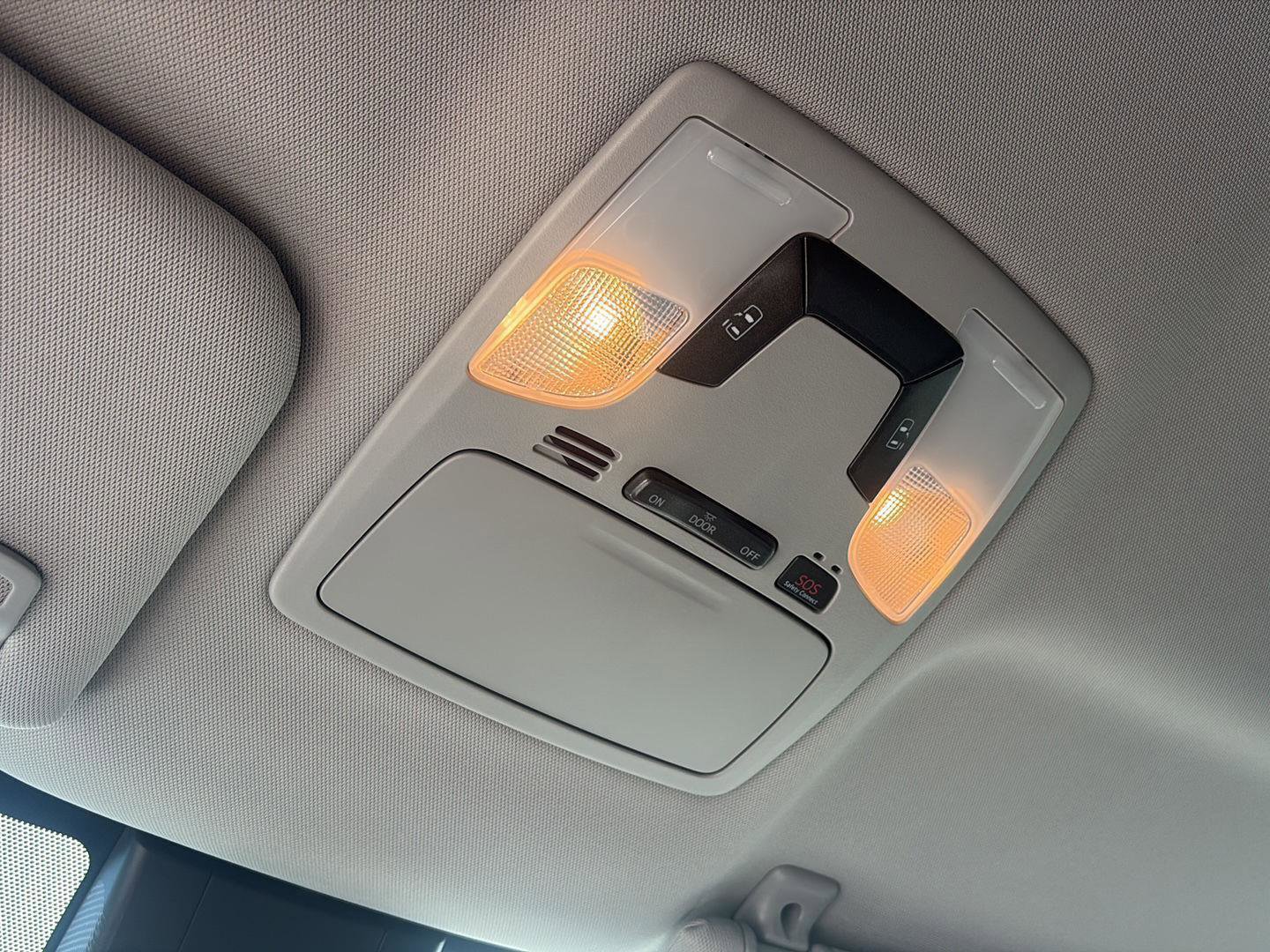 Used 2019 Toyota Sienna LE FWD image 17