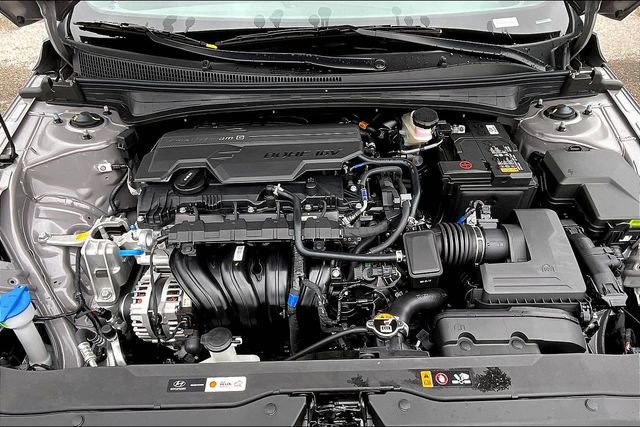New 2025 Hyundai Elantra Sport image 11