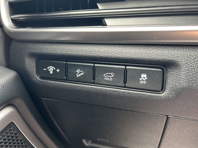 Used 2025 Kia Telluride EX w/ EX Captain's Chair Package AWD/4WD image 18