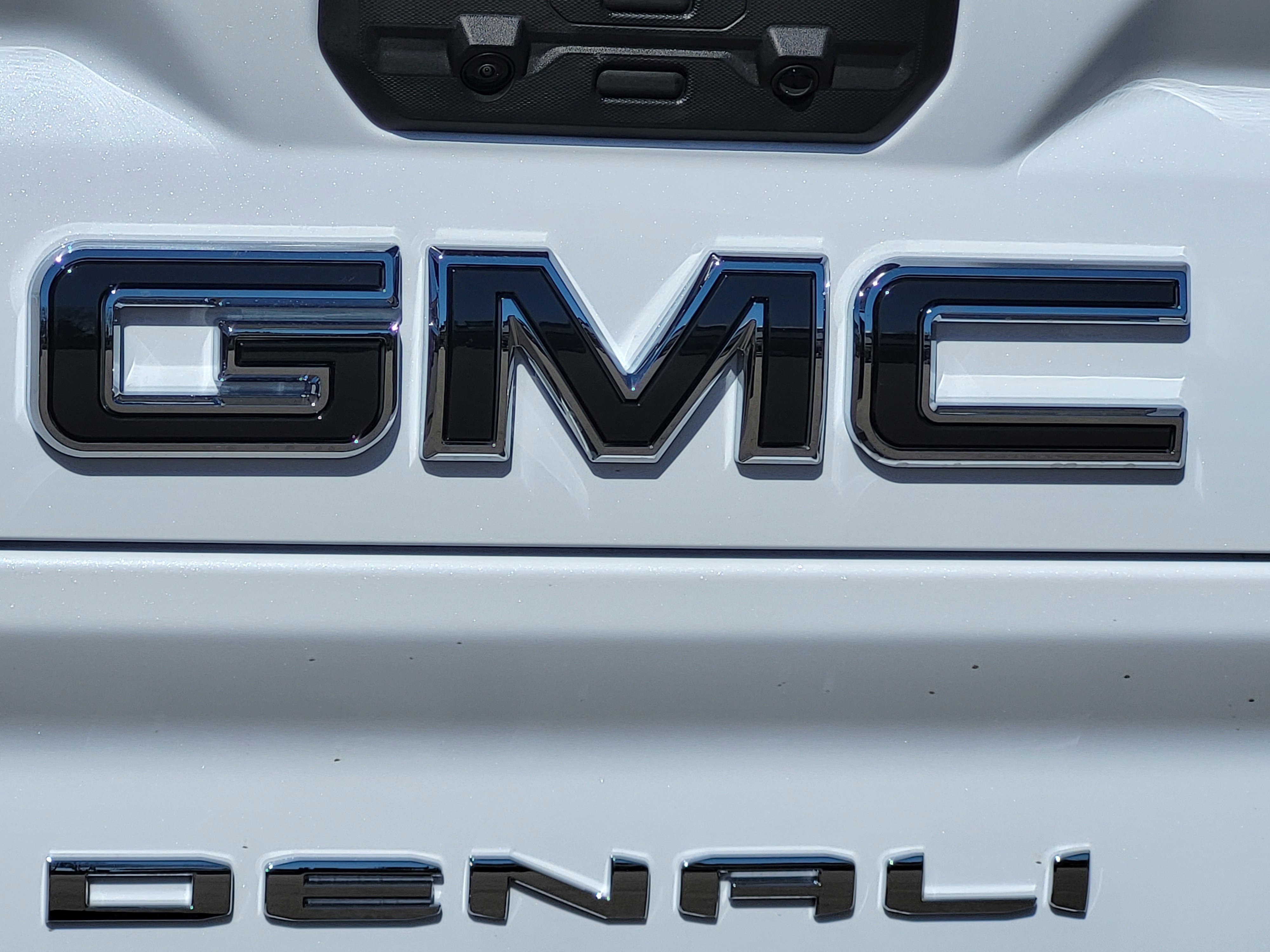 New 2026 GMC Sierra 2500 Denali Ultimate image 11