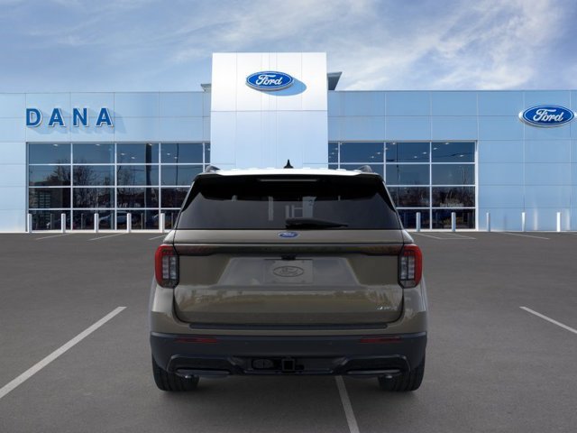 New 2026 Ford Explorer ST-Line w/ ST-Line Street Pack AWD/4WD image 5