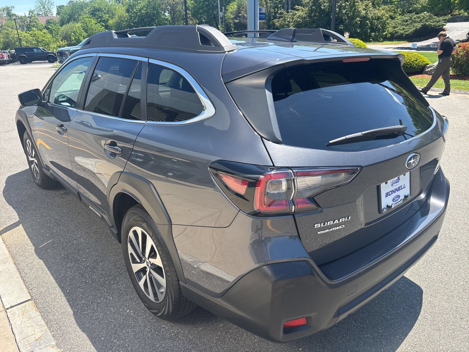 Used 2024 Subaru Outback Premium AWD/4WD image 5