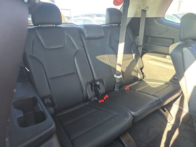 Used 2025 Kia Telluride S AWD/4WD image 13