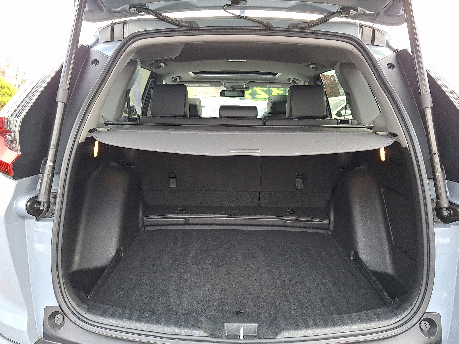 Used 2020 Honda CR-V Touring image 30