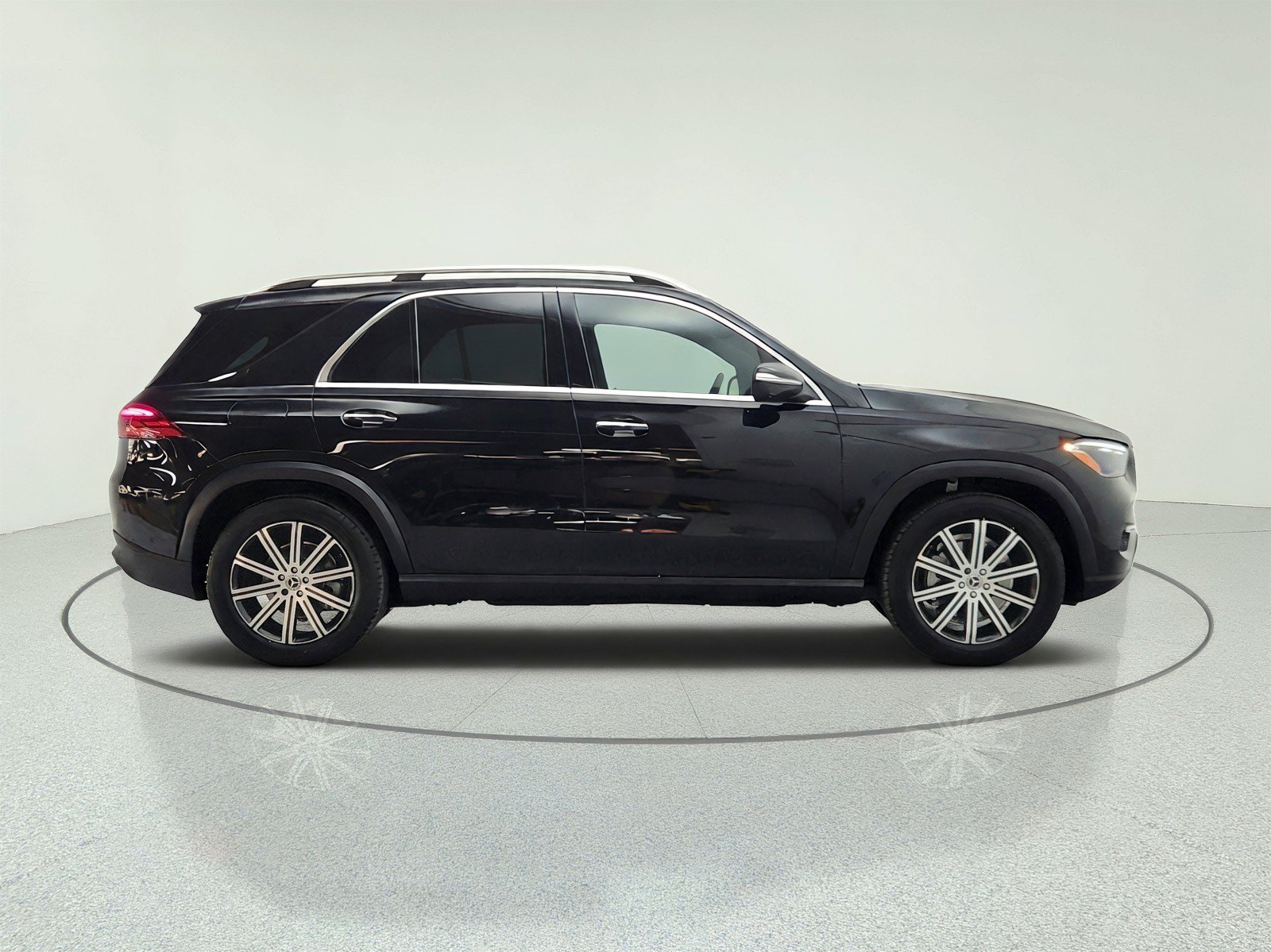Certified 2026 Mercedes-Benz GLE 350 4MATIC image 4