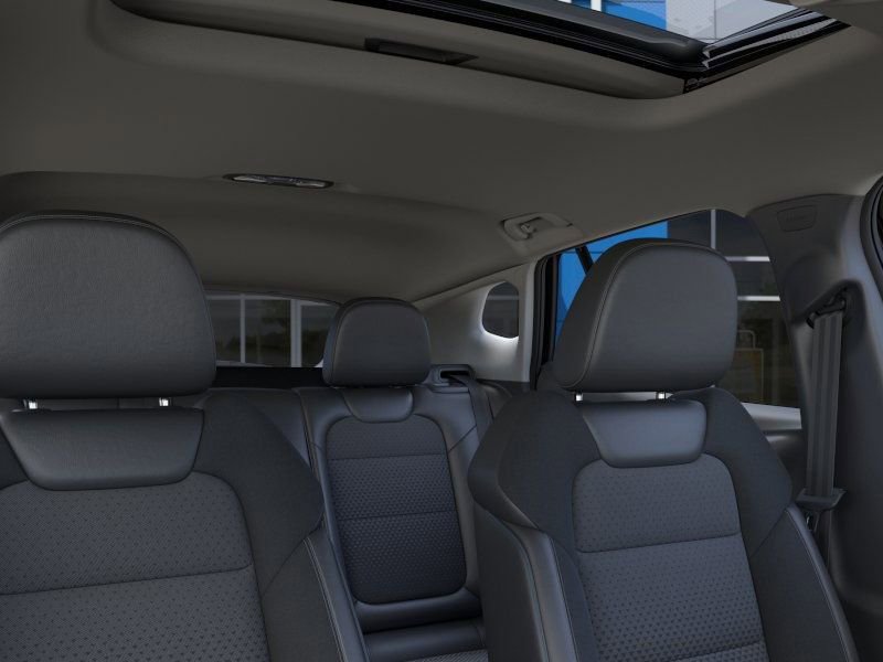 New 2026 Chevrolet Trax LT w/ Sunroof Package image 25