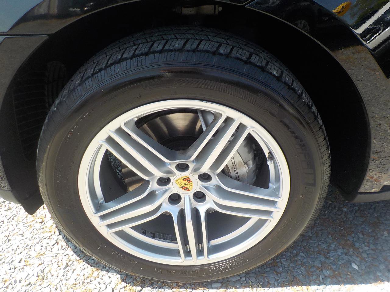 Used 2017 Porsche Macan S AWD/4WD image 43
