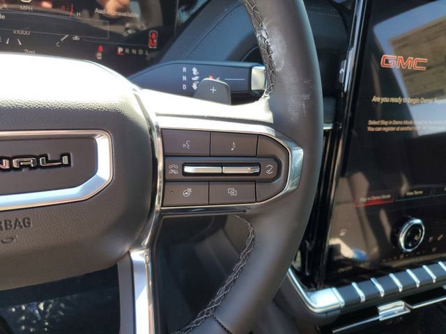 New 2026 GMC Yukon XL Denali w/ Sun & Power Step Package image 27