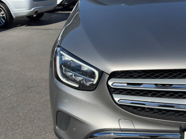 Used 2021 Mercedes-Benz GLC 300 w/ Premium Package image 5
