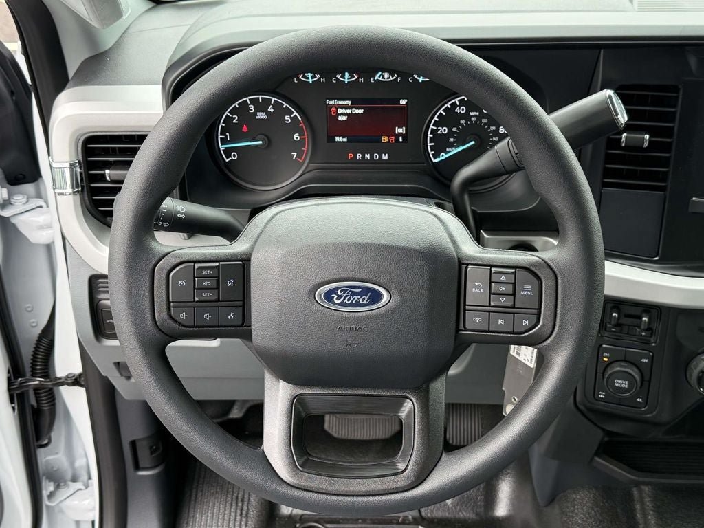 New 2026 Ford F350 XL w/ FX4 Off-Road Package AWD/4WD image 12