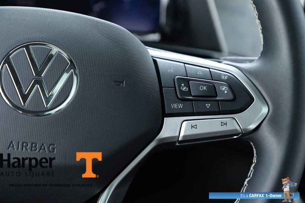 Used 2024 Volkswagen Atlas Cross Sport SE w/ Panoramic Sunroof Package image 22