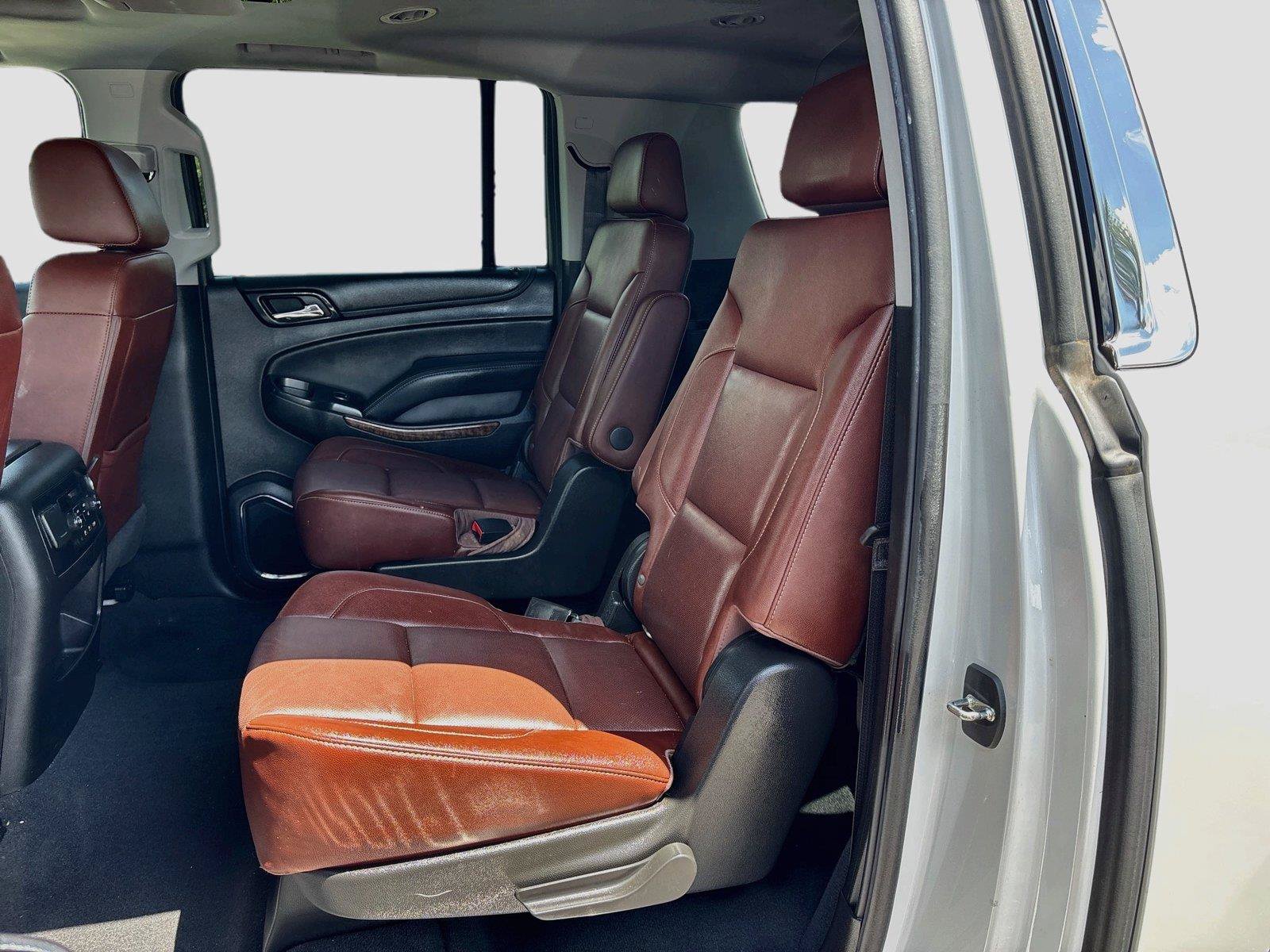 Used 2019 Chevrolet Suburban Premier w/ Premier Plus Edition AWD/4WD image 25