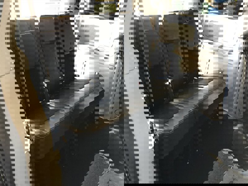 Used 2020 Dodge Grand Caravan SXT image 19