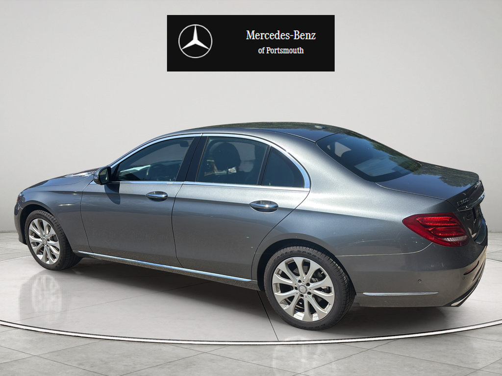 Used 2017 Mercedes-Benz E 300 4MATIC image 3