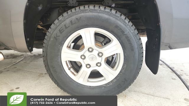 Used 2012 Toyota Tundra 4x4 CrewMax w/ Tow Pkg image 23