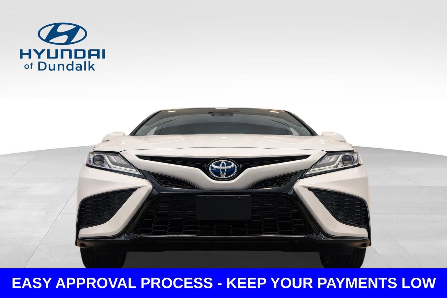 Used 2024 Toyota Camry XSE w/ Navigation Package image 7