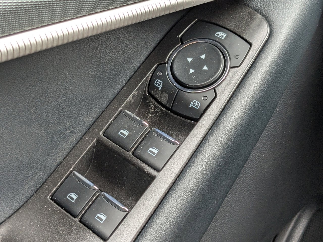 New 2026 Ford Explorer ST-Line w/ ST-Line Street Pack image 31