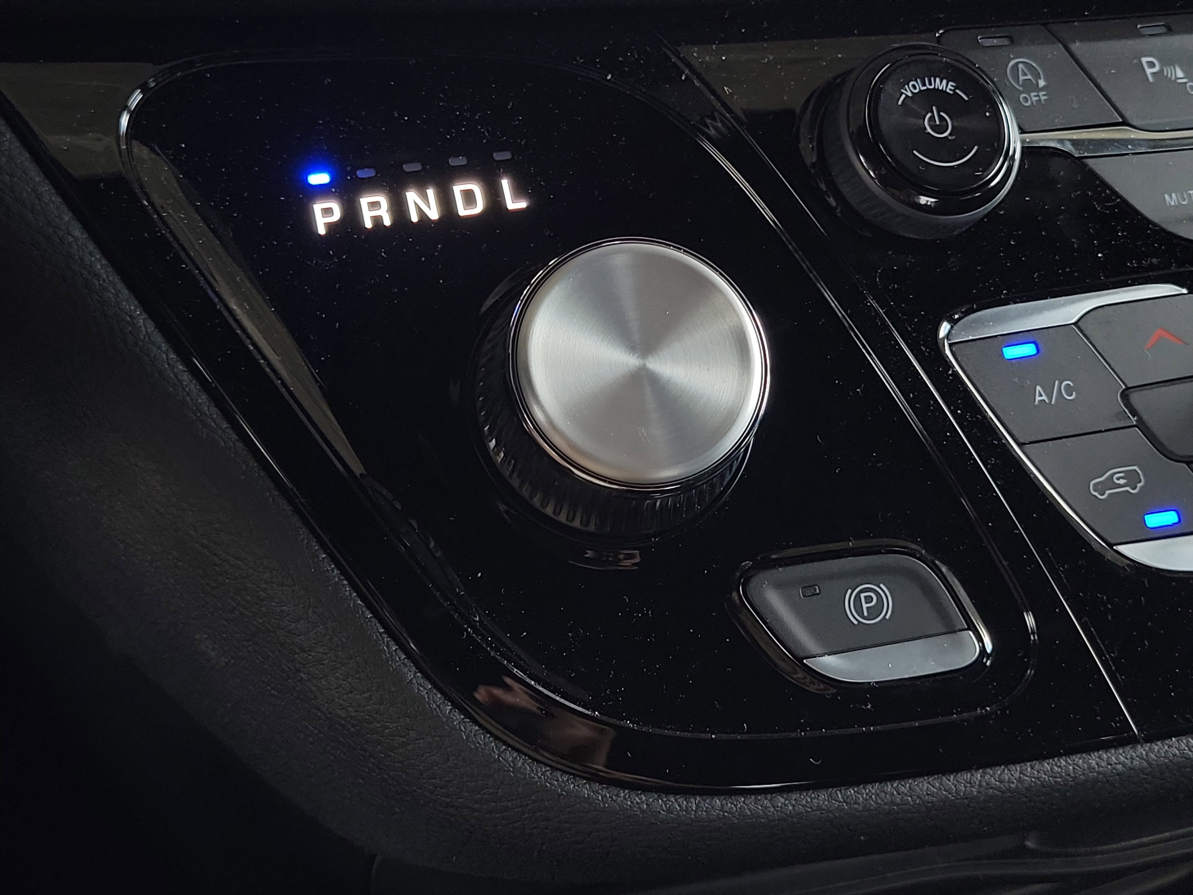 New 2026 Chrysler Pacifica Select w/ S Appearance Package FWD image 30