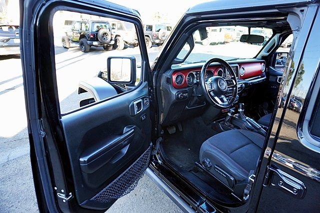 Used 2020 Jeep Wrangler Unlimited Rubicon image 36