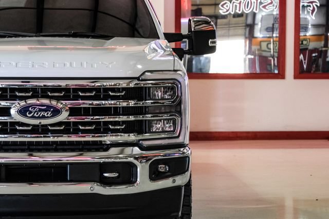 Used 2024 Ford F250 Lariat w/ Lariat Ultimate Package AWD/4WD image 49