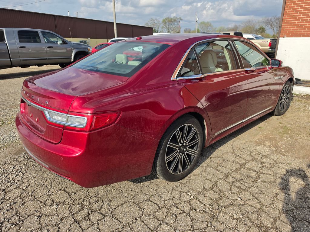 Used 2017 Lincoln Continental Reserve image 2