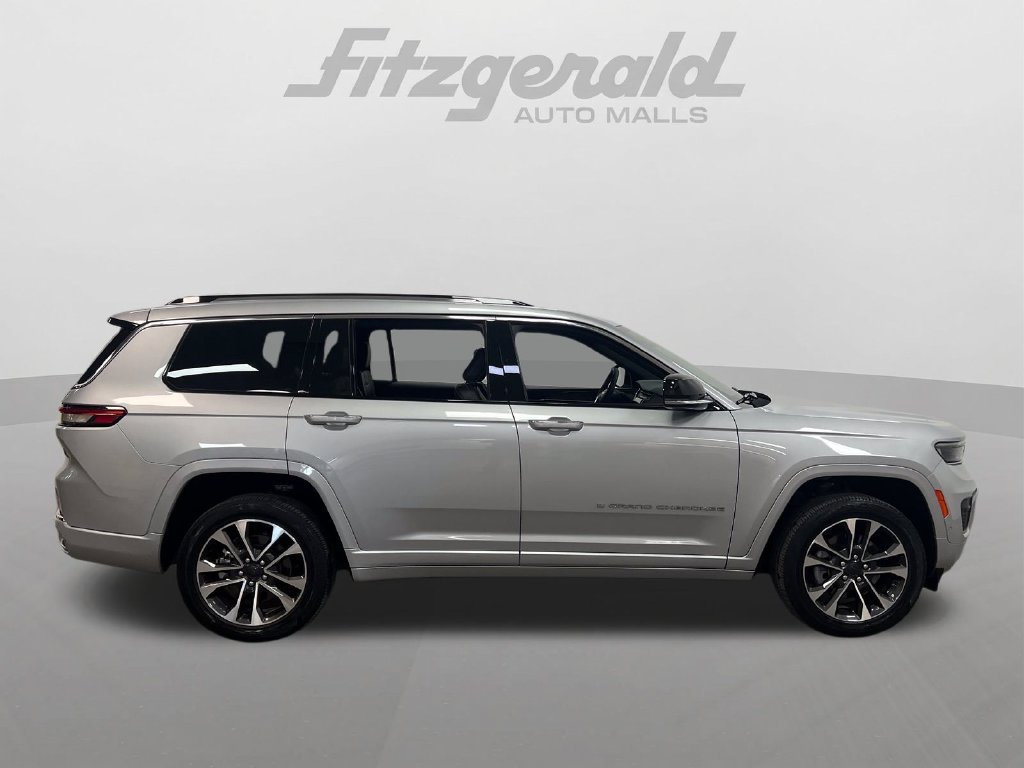 Used 2023 Jeep Grand Cherokee L Overland RWD image 6