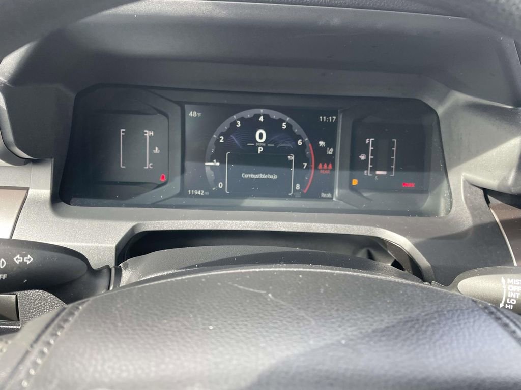 Used 2025 Toyota Tacoma SR5 image 37