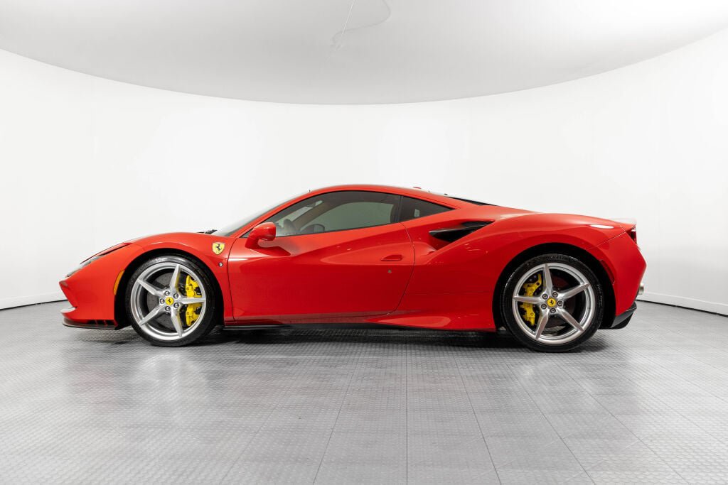 Certified 2021 Ferrari F8 Tributo RWD image 3