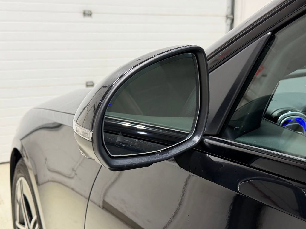 Used 2024 Mercedes-Benz C 300 4MATIC Sedan image 12