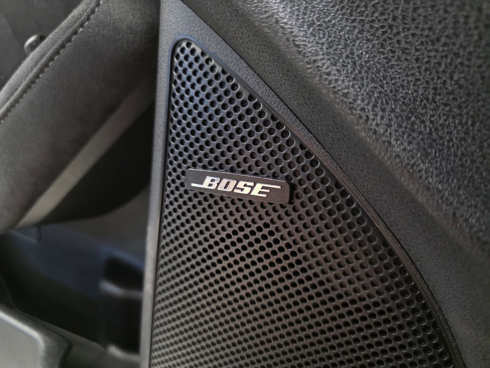 Used 2009 Nissan 370Z Touring w/ Sport Pkg RWD image 4
