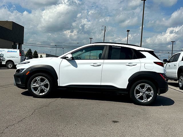Used 2023 Hyundai Kona SEL AWD/4WD image 2