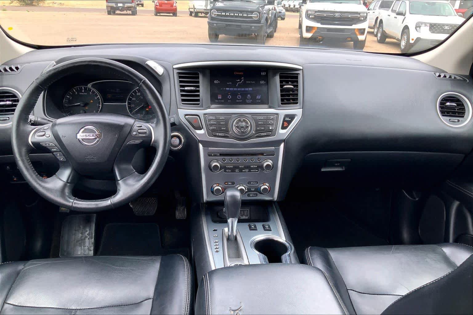 Used 2019 Nissan Pathfinder SL AWD/4WD image 16