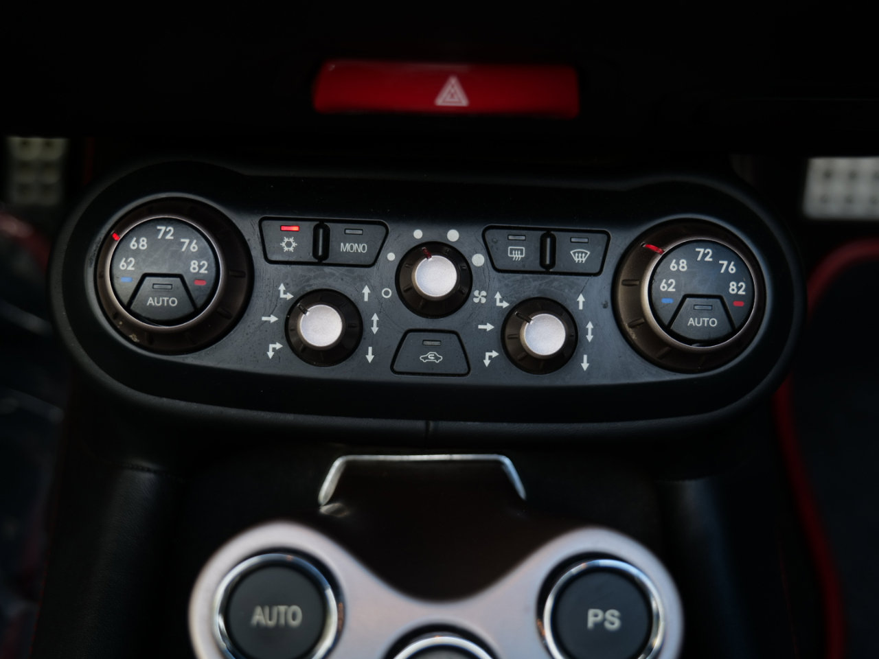 Used 2014 Ferrari California image 29