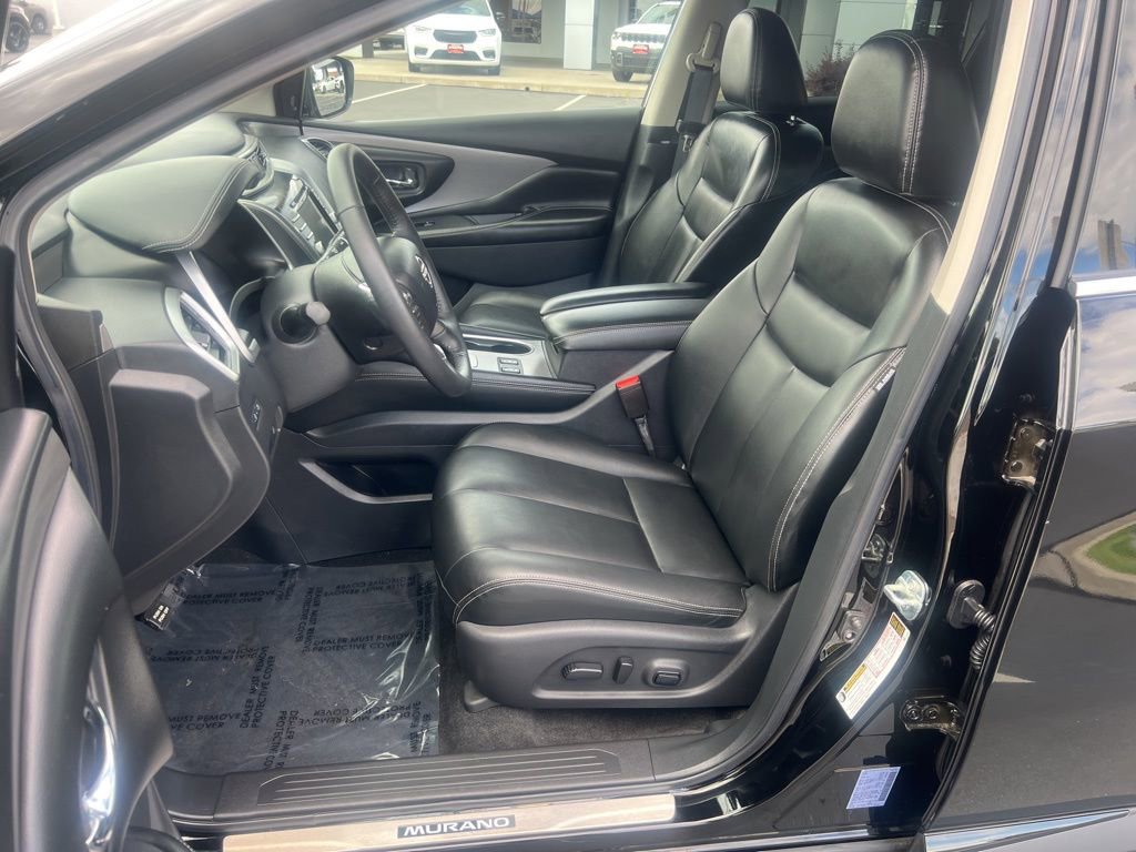 Used 2024 Nissan Murano SV w/ SV Midnight Edition Package image 18