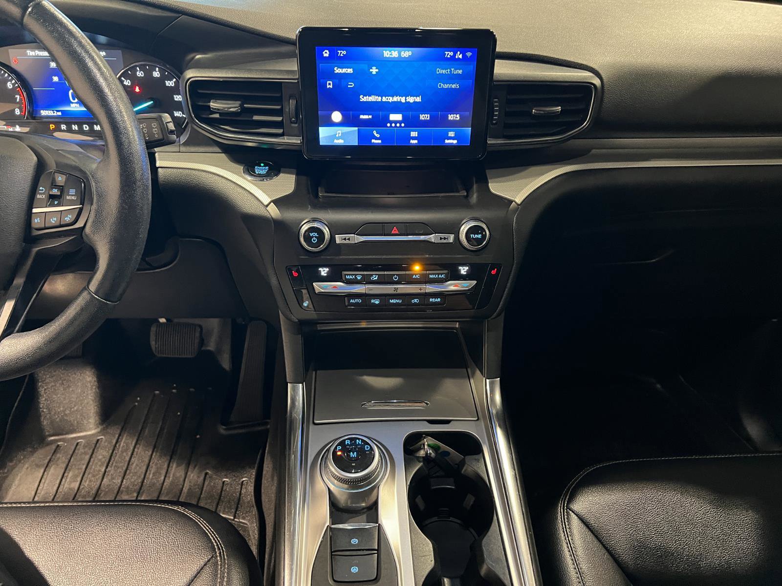 Used 2020 Ford Explorer XLT w/ Equipment Group 202A image 16