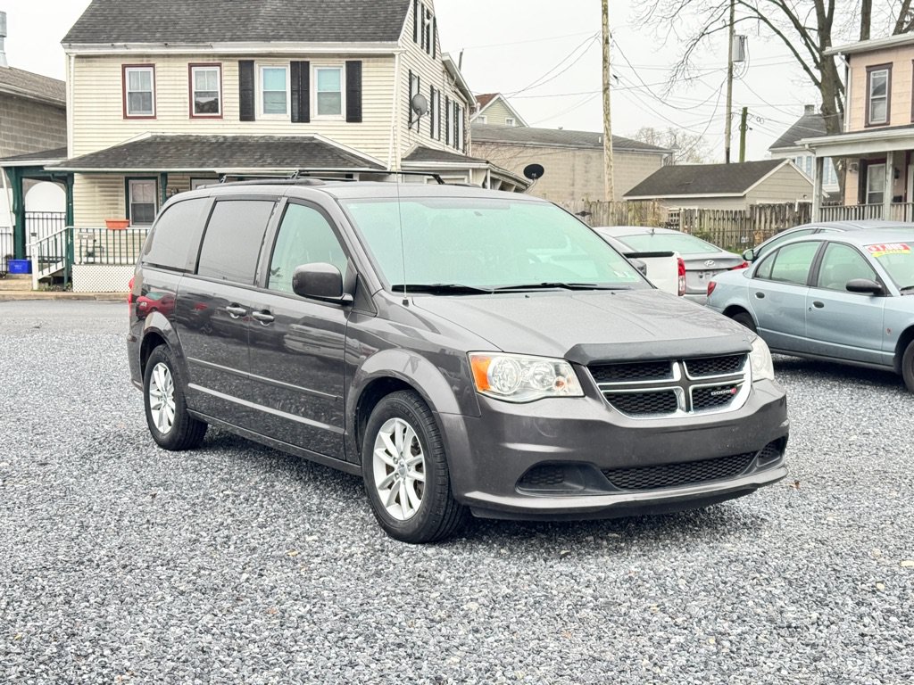 Used 2016 Dodge Grand Caravan SXT FWD image 3
