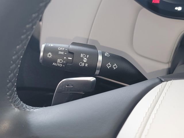 Used 2024 Land Rover Range Rover Sport SE AWD/4WD image 17