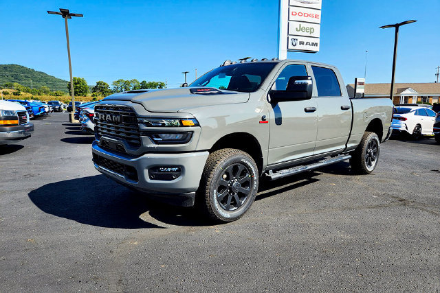 New 2027 RAM 2500 Tradesman AWD/4WD image 3