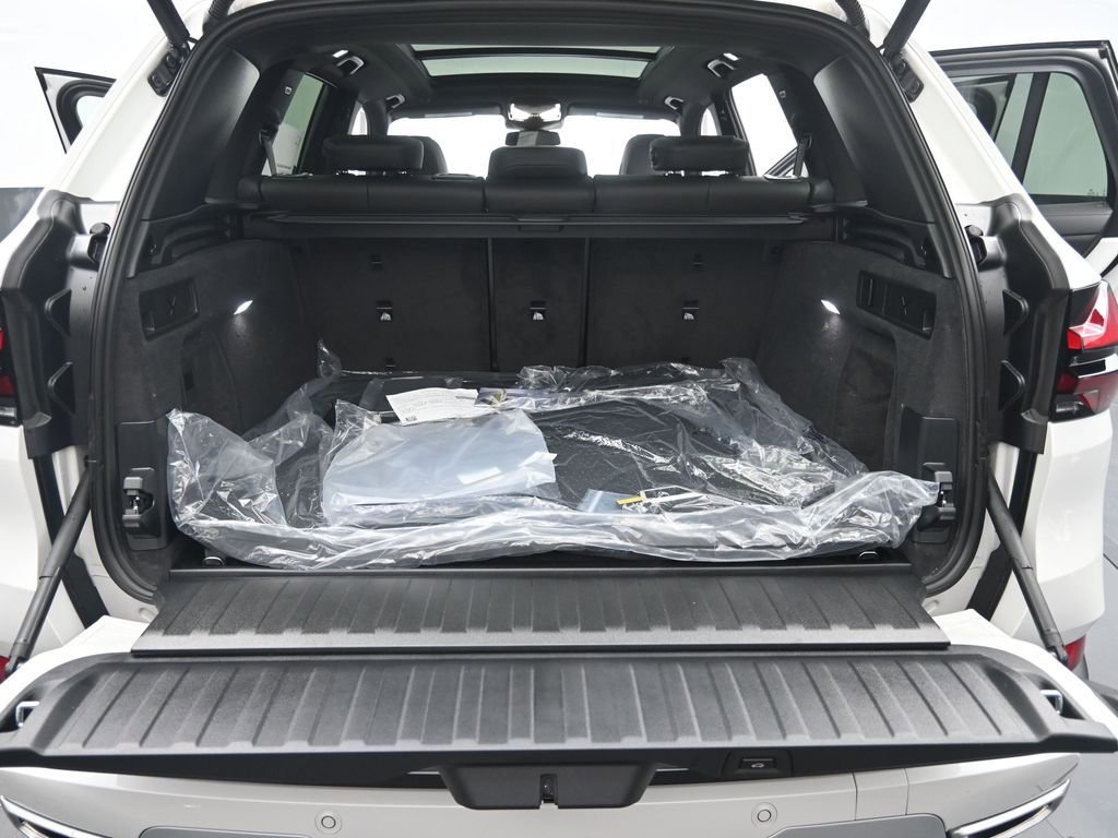 New 2026 BMW X5 xDrive40i w/ Parking Assistance Package AWD/4WD image 29